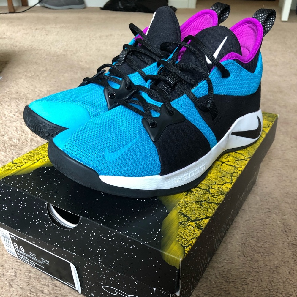 Paul George Nike sneaker
